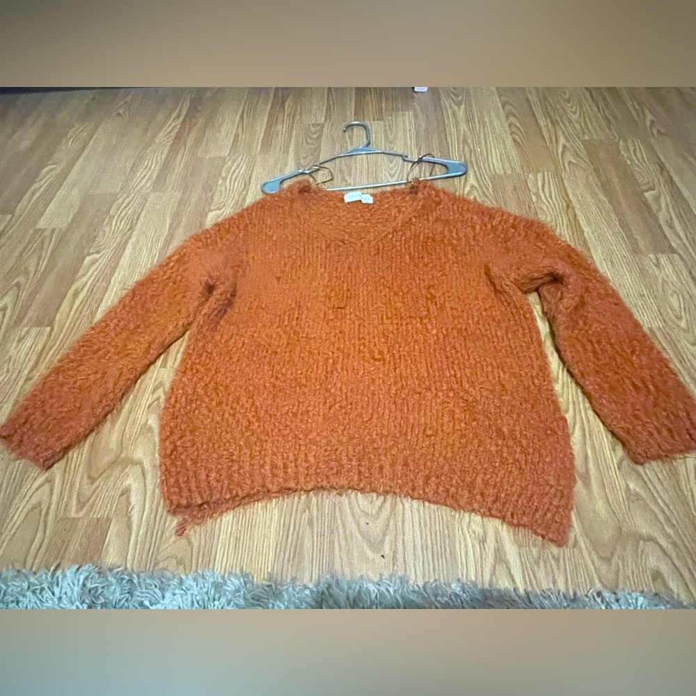 Juliana’s Burnt Orange Sweater!